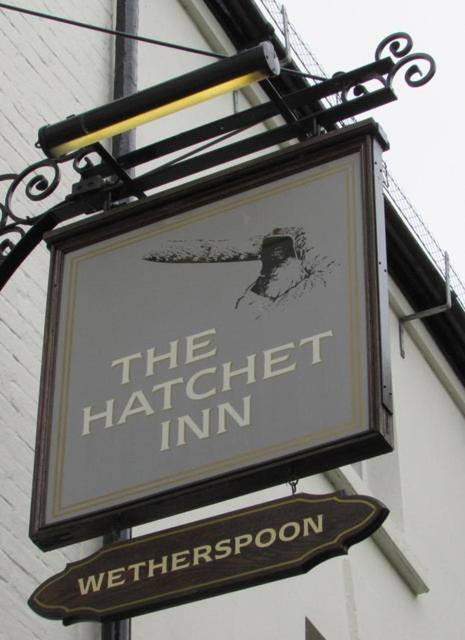 The Hatchet Inn Wetherspoon Нюбъри Екстериор снимка